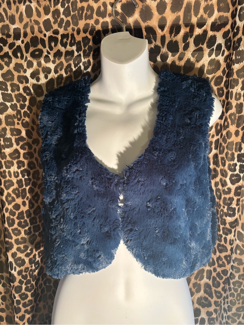 Apt. 9 Navy Faux Fur Cropped Vest